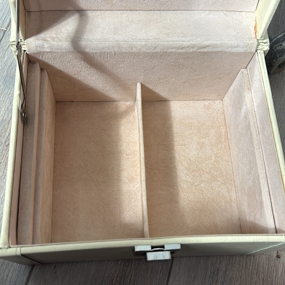 Rowallan Real Leather Vintabe Jewely Box - Picture 11 of 16